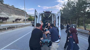 Safranbolu'da Motosiklet Devrildi: Sürücü Yaralı