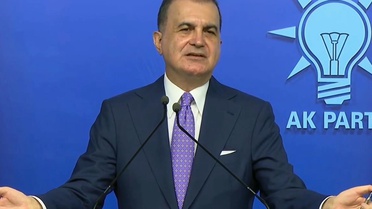 AK Parti Sözcüsü Çelik'ten erkek gazetecilere toplantıya damga vuran uyarı