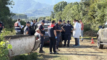 Düzce'de Park Halindeki Araçta Genç Ölü Bulundu
