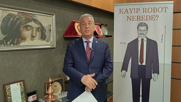 CHP'li Öztürkmen: 'Melih Gökçek hakkındaki 23 inceleme raporu nasıl sümen altı edildi?'