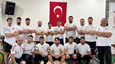 Milli Halterciler Sakarya'da Kamp Yapıyor