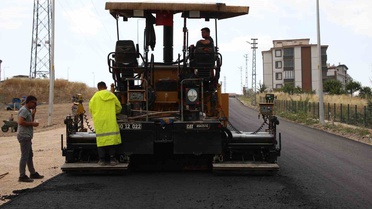 Gölbaşı Caddesi yeni yüzüne kavuştu