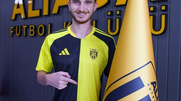 Aliağa FK, Kaleci Halil Yeral ile Anlaştı
