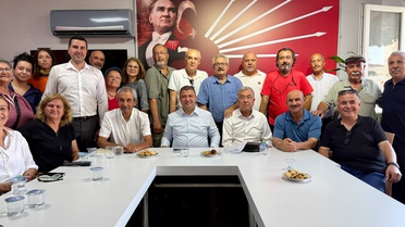 Beydağ ve Tire belediye başkanları CHP'den istifa etti
