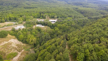 Gazelle Otel'in Kaçak Yapılarına Yıkım Başladı