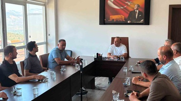 Başkan Özel, merkez mahalle muhtarlarının taleplerini dinledi