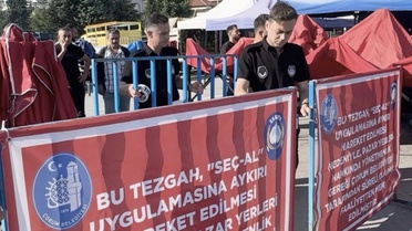 Çorum’da 'seç-al' kuralına uymayan pazar esnafının tezgahı kapatıldı