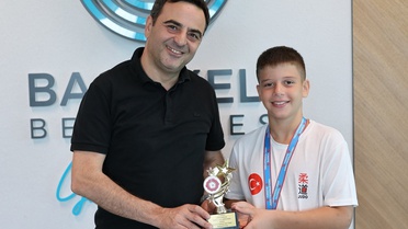 Şampiyonluk sevincini Başkan Özlü ile paylaştı