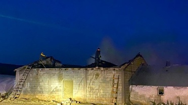 Muş'ta Ahır Yangını: 6 Kişi Hastaneye Kaldırıldı