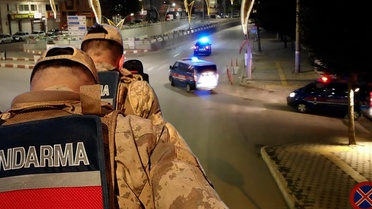 6 bin jandarma ile 24 ilde operasyon: 138 şüpheli yakalandı