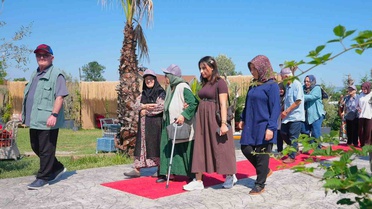 Alzheimer hastalarına terapi gibi etkinlik