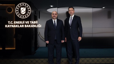 Bakan Bayraktar, Kerkük Valisi Mehmet Seman Ağa ile görüştü