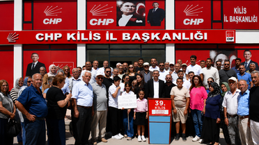 CHP Kilis İl Başkanı ve yönetimi, CHP'den istifa ederek YENİ Parti'ye geçti