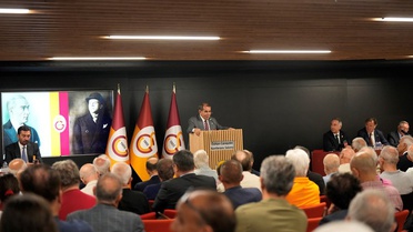 Dursun Özbek'ten Transfer Açıklaması