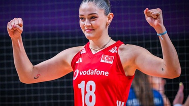 Zehra Güneş'in gala tarzı olay oldu
