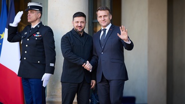 Zelenskiy, Macron ile telefonda görüştü
