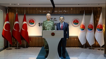 Korgeneral Topaloğlu'ndan Vali Ekici'ye Ziyaret