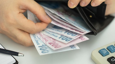 Akaryakıta yeni zam! Bir psikolojik eşik daha aşılıyor