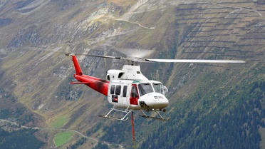 Üst düzey bürokratların da olduğu helikopter çakıldı! Kurtulan olmadı