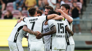 Beşiktaş, Midtjylland'ı Geçti