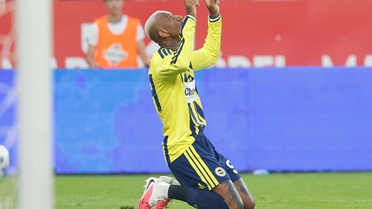 Bu adamı kim durduracak? Talisca Fenerbahçe tarihe geçti