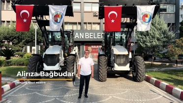 Ceyhan Belediyesi, hizmet filosunu iki yeni iş makinesiyle güçlendirdi