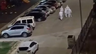 Deprem konutları çevresinde esrarengiz görüntü! Polis alarma geçti
