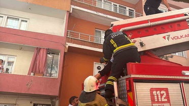 Yangında Engelli Çocuk Kurtarıldı