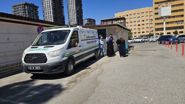 Yakınları banyoya girince acı manzarayla karşılaştı