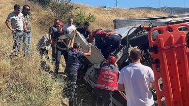 Freni Boşalan Kamyon Devrildi: 6 Yaralı