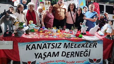 Kanatsız Melekler festivale renk kattı