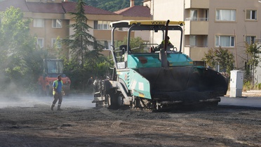 Kartal’ın 20 mahallesinde asfalt seferberliği sürüyor