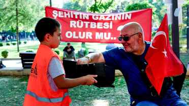 LÖSEV Gençliği'nden Güvenpark'ta eylem yapan gazi ve şehit yakınlarına destek ziyareti