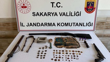 Karasu'da 63 Tarihi Eser Ele Geçirildi
