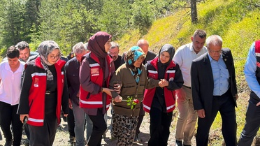 Şehit Ayhan Çayır Tosya'da kabri başında anıldı
