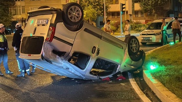 Tekirdağ'da Takla Atan Araçtan Kaçan Sürücü Aranıyor