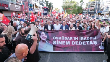Üsküdar operasyonu protesto edildi... Dedetaş: Her bir vatandaş bir lider gibi sorumluluk alarak kendi özgür iradesine ve cumhuriyete sahip çıksın