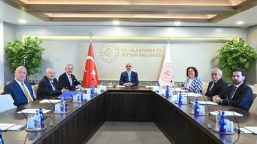 AK Partili başkanlar, Ulaştırma ve Altyapı Bakanı Uraloğlu ile görüşüldü