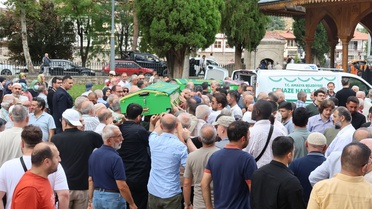 Kadere bak! Farklı şehirlerde yaşayan anne ve oğlu 2 saat arayla vefat etti