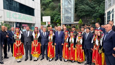 Bakan Bolat Sarp Sınır Kapısı'nda İnceleme Yaptı