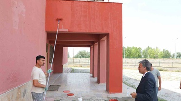 Çakan, yeni eğitim öğretim yılı hazırlıklarını ilçelerde inceledi