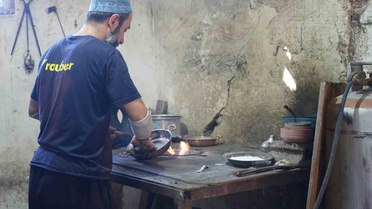 Gaziantep'teki Kalay Ustaları Sıcakla Mücadele Ediyor