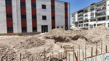 Mersin'de İnşaatta Lahit Mezar Bulundu