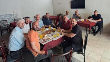 Ölümden döndü, bakın ilk ne yaptı