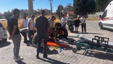 Tavşanlı’da otomobil ile motosiklet çarpıştı: 2 yaralı