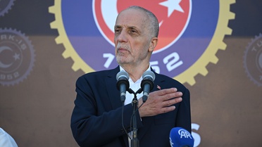 TÜRK-İŞ 74. kuruluş yıl dönümünde yeni genel merkezini açtı