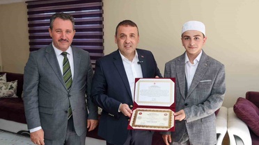 Vali Sözer, Hafız Adaylarıyla Buluştu