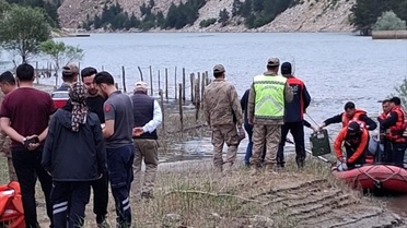 Gümüşhane'de Pikap Baraj Göletine Devrildi, Sürücü Hayatını Kaybetti