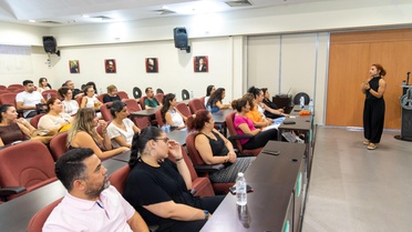 Karşıyaka Belediyesi’nden personele 'daha sağlıklı çalışma' semineri