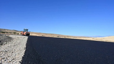 Fadılobası Köyü'nde Asfalt Çalışmaları Devam Ediyor